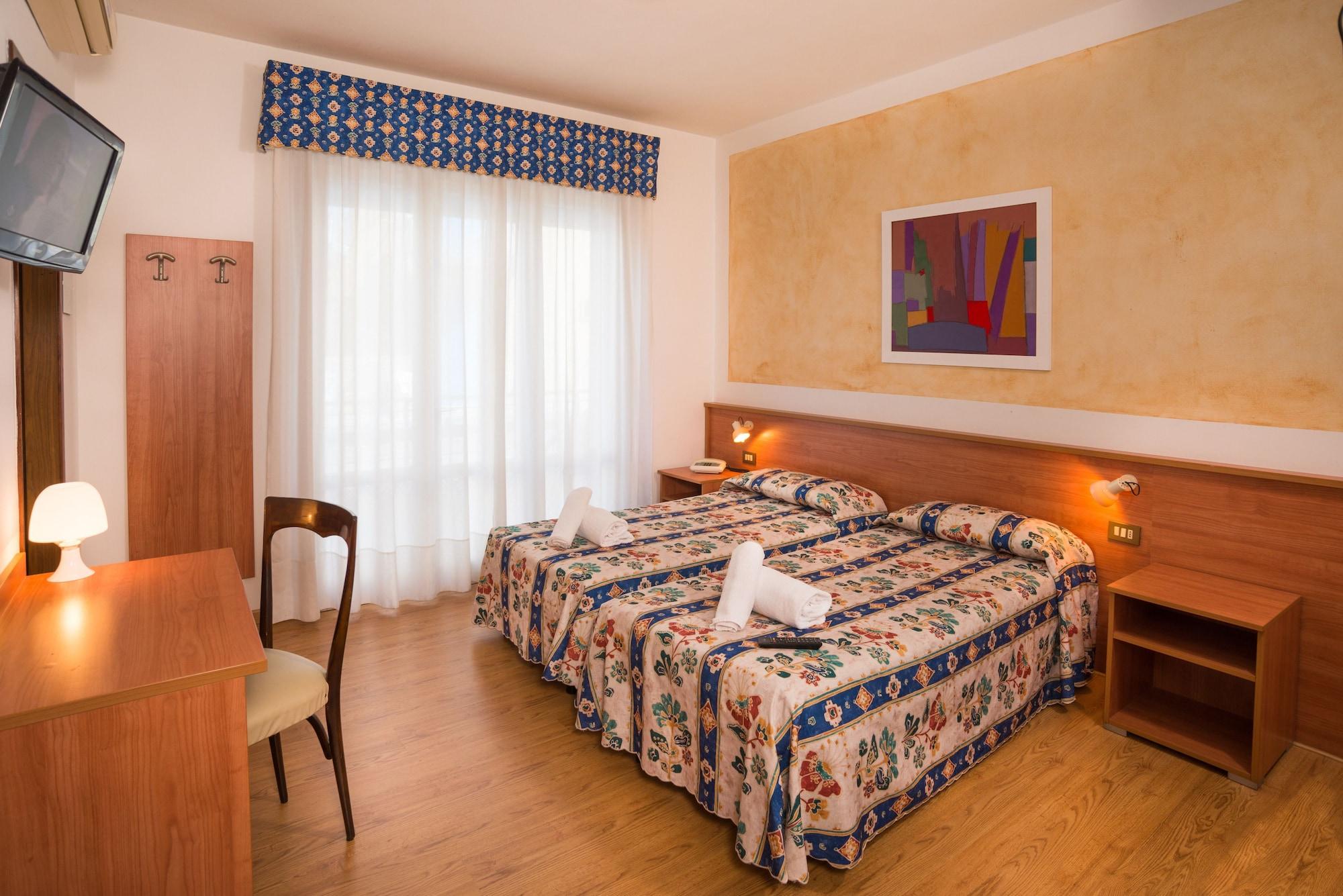 Hotel Azzorre Лидо-ди-Езоло Экстерьер фото